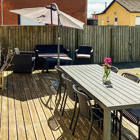 4 Bedroom Lovely In Thyborøn