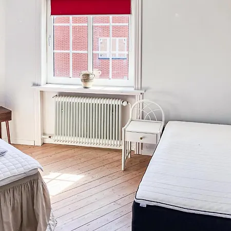 4 Bedroom Lovely In