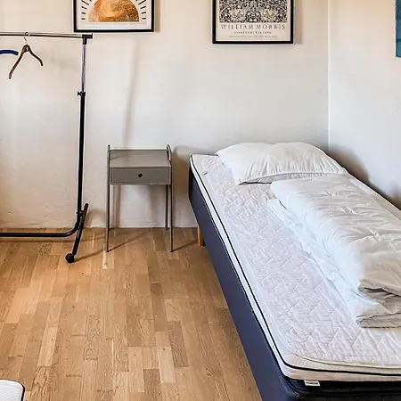 4 Bedroom Lovely In Hébergement de vacances